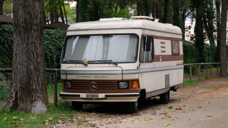 15 Top Lightweight Campers Under 3,000 lbs.