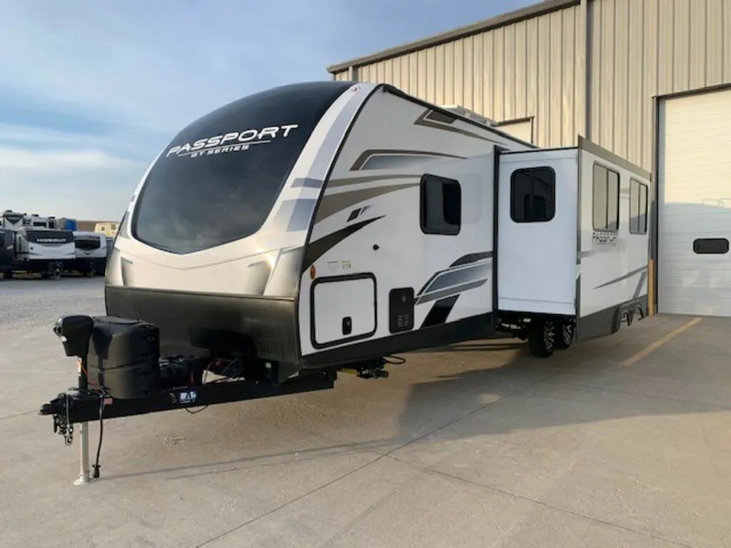 Front view of the New 2023 Keystone Rv Passport GT 2951BH Travel Trailer RV.