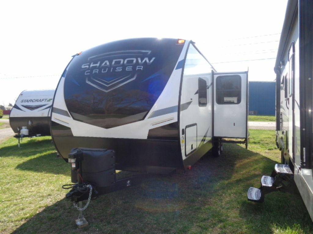 Front view of the New 2023 Cruiser Rv Shadow Cruiser 277BHS Travel Trailer RV.