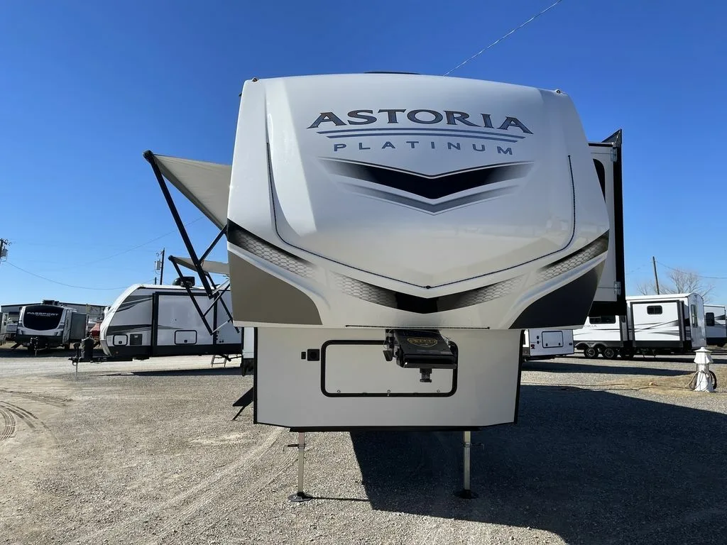 Front view of the New 2022 Dutchmen Astoria Platinum 3553MBP Fifth Wheel RV.