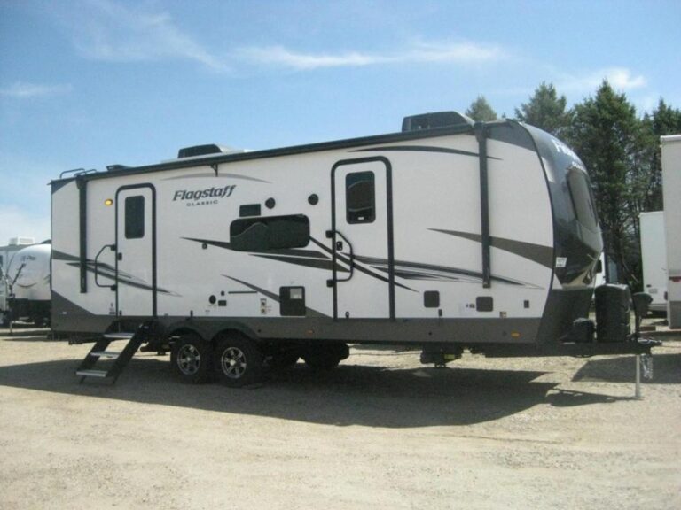 New 2022 Forest River Flagstaff Classic 826RBS Travel Trailer RV (Floor Plan)