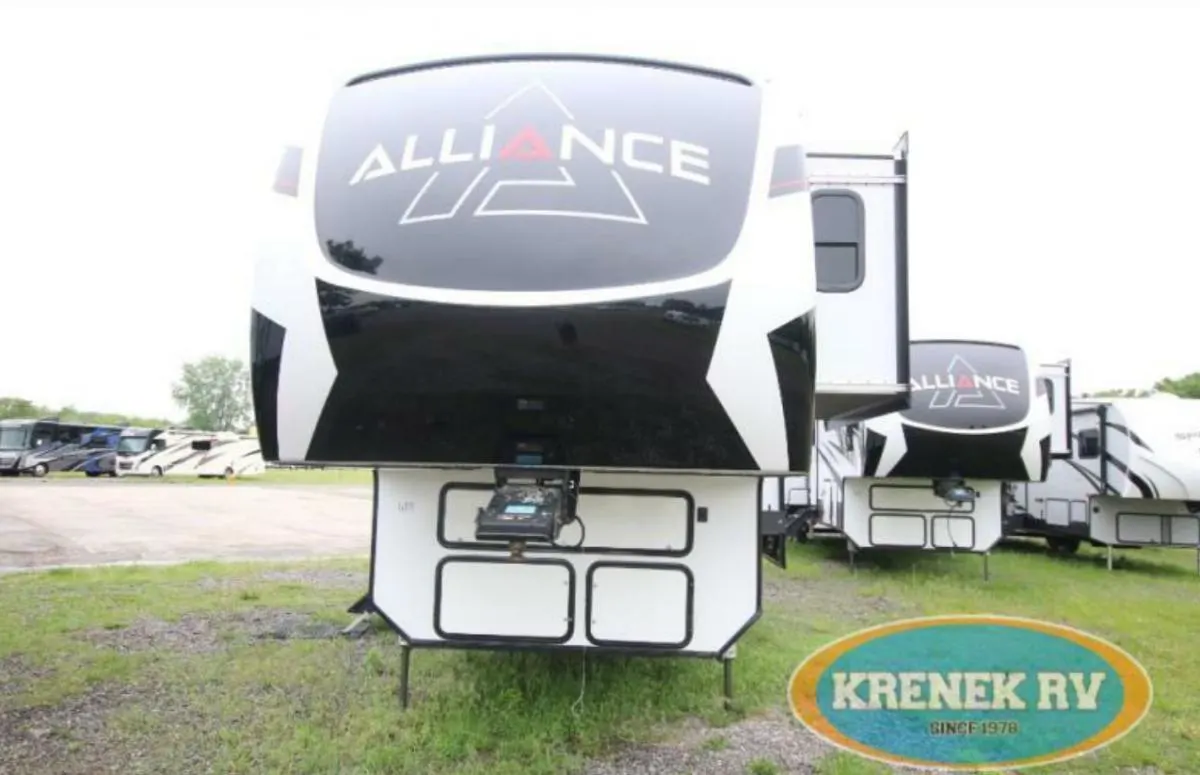 Front view of the New 2022 Alliance Rv Valor 37V13 Fifth Wheel Toy Hauler RV.