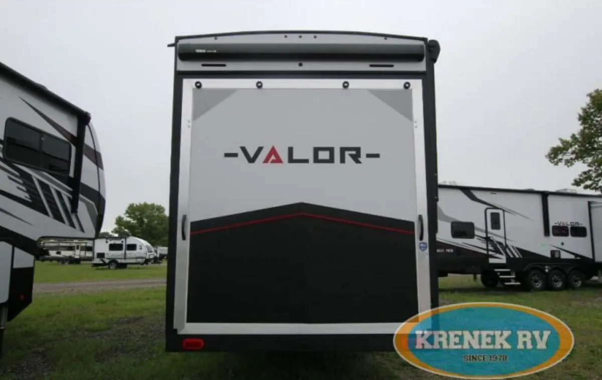 Rear view of the New 2022 Alliance Rv Valor 37V13 Fifth Wheel Toy Hauler RV.