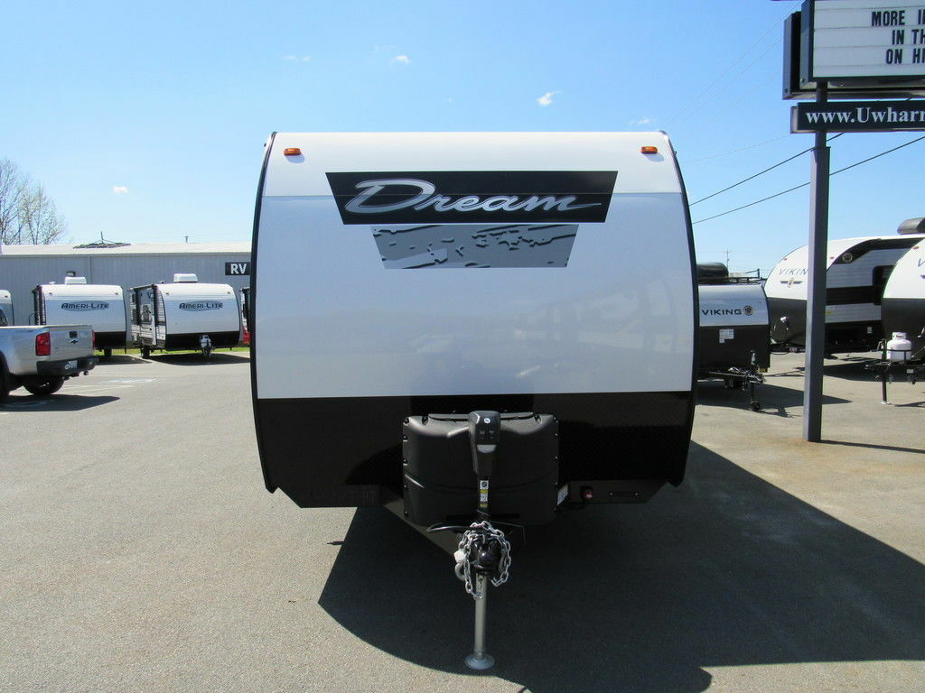 Front view of the New 2022 Chinook Dream 259RB Travel Trailer RV.