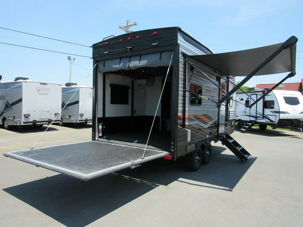 Rear view of the New 2022 Chinook Travel Trailer RPM Extreme 18FKLE Toy Hauler RV.