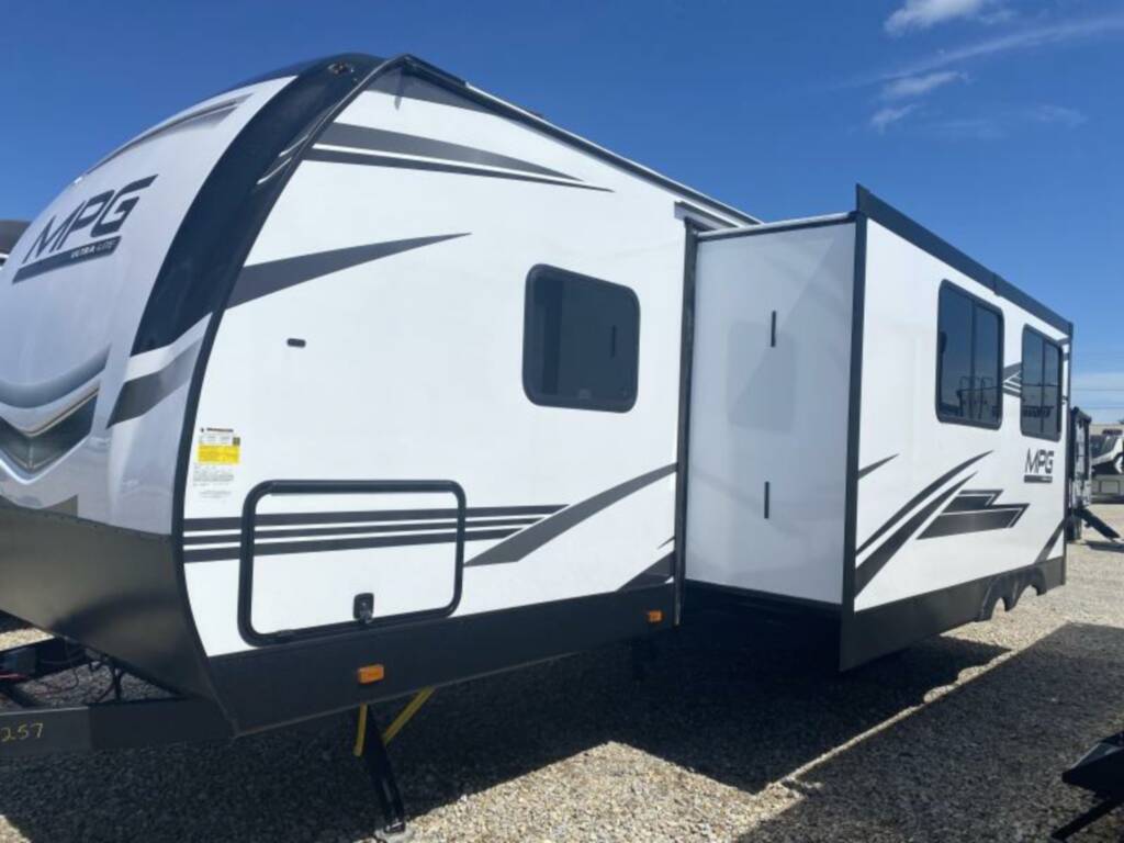 Side view of the New 2023 Cruiser Rv MPG 2860BH Travel Trailer RV.