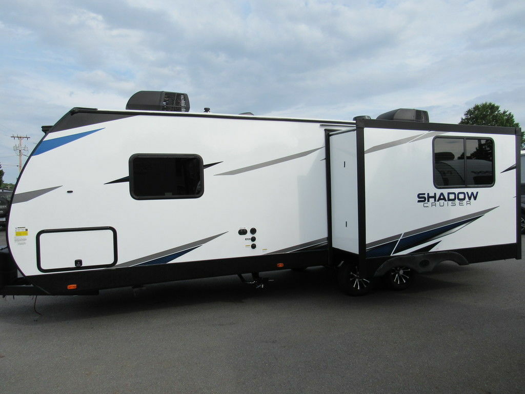 Side view of the New 2022 Cruiser Rv Shadow Cruiser 269RLS Travel Trailer RV.