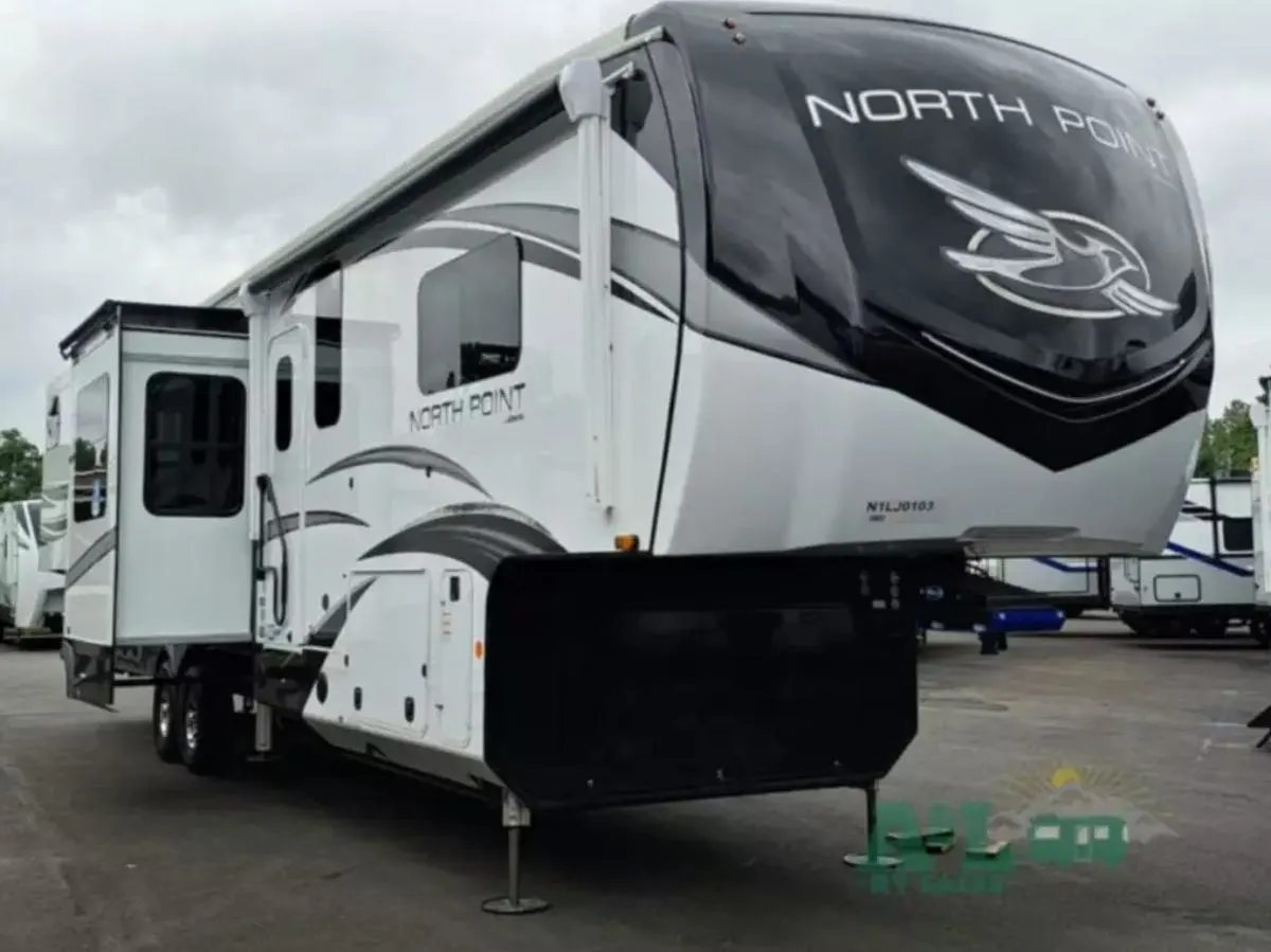 New 2022 Jayco North Point 380RKGS Fifth Wheel RV (Floor Plan) - RVJunket