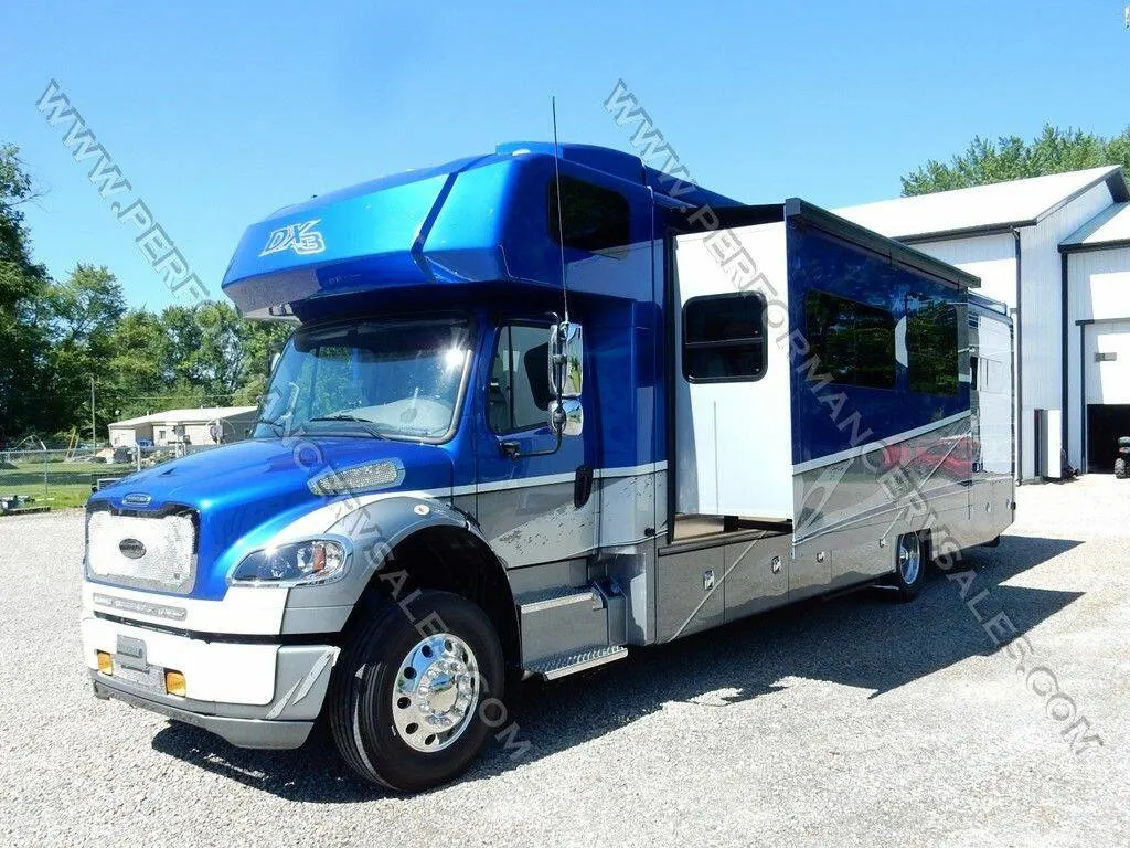 Front view of the New 2025 Dynamax DX3 37BD Class C RV.