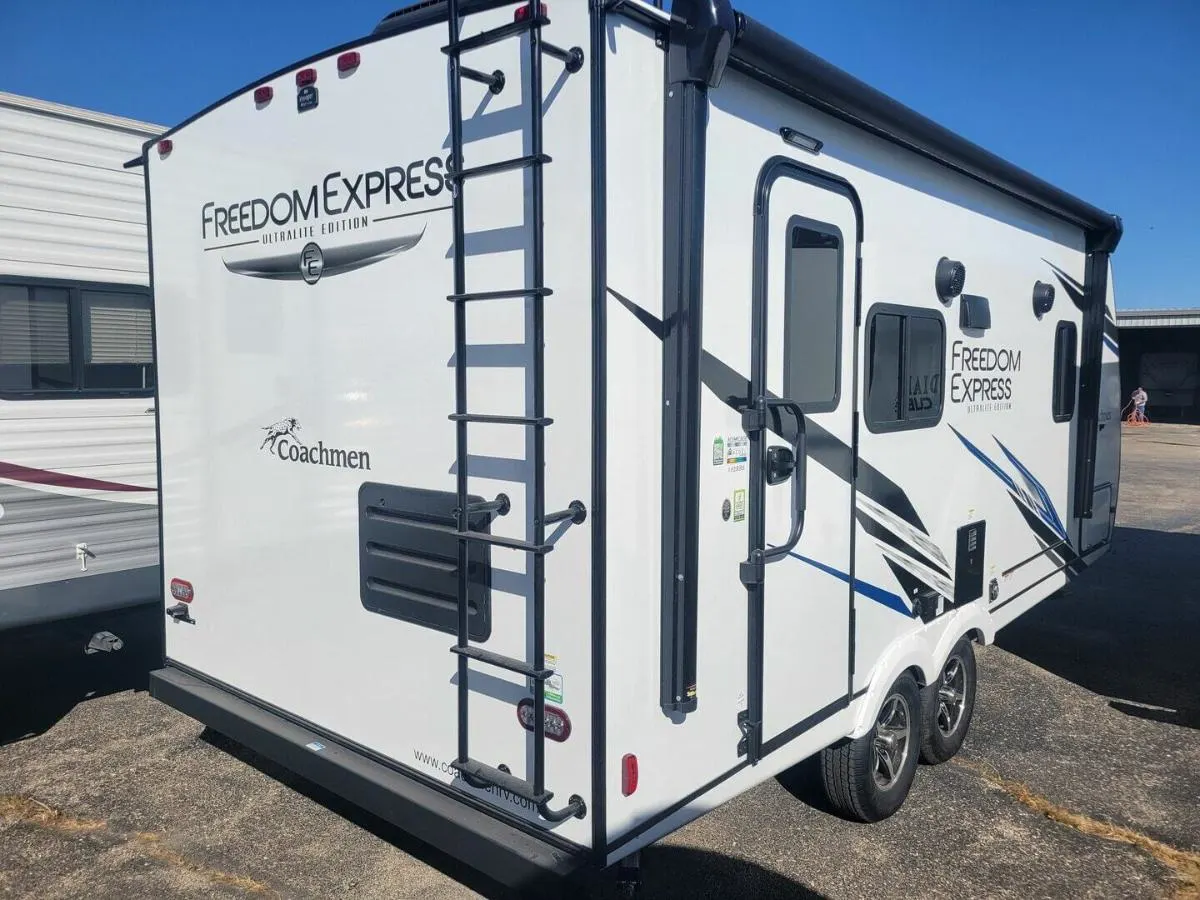 Rear view of the New 2023 Freedom Express Ultra-Lite 192RBS Travel Trailer RV.