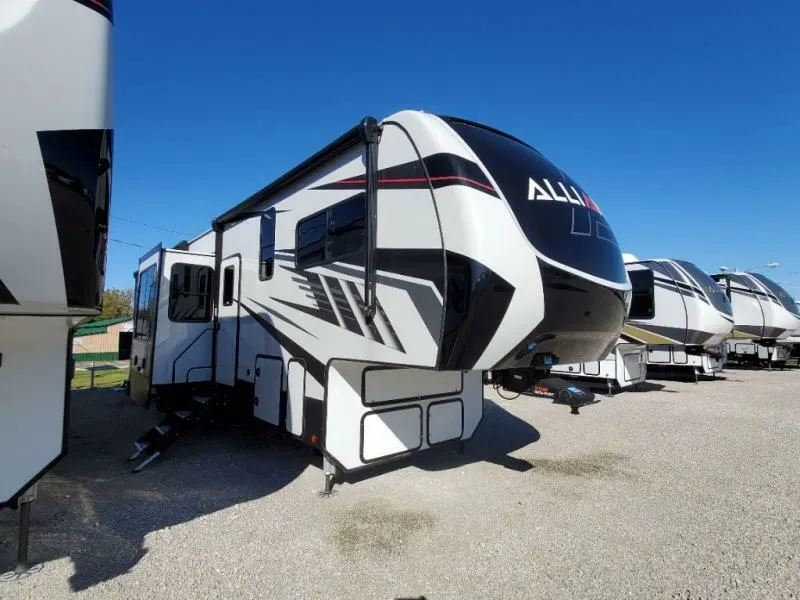 Front view of the New 2022 Alliance Rv Valor 43V13 Fifth Wheel Toy Hauler RV.