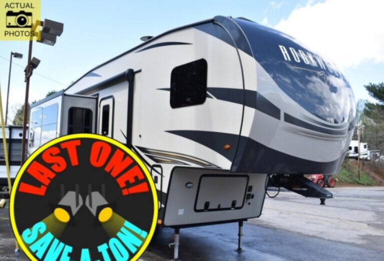New 2022 Forest River Rockwood Signature 2892RB Travel Trailer RV (Floor Plan)