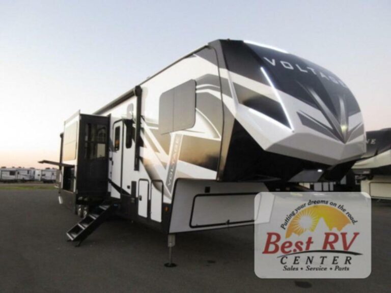 New 2022 Dutchmen RV Voltage 4135 Fifth Wheel Toy Hauler RV (Floor Plan)