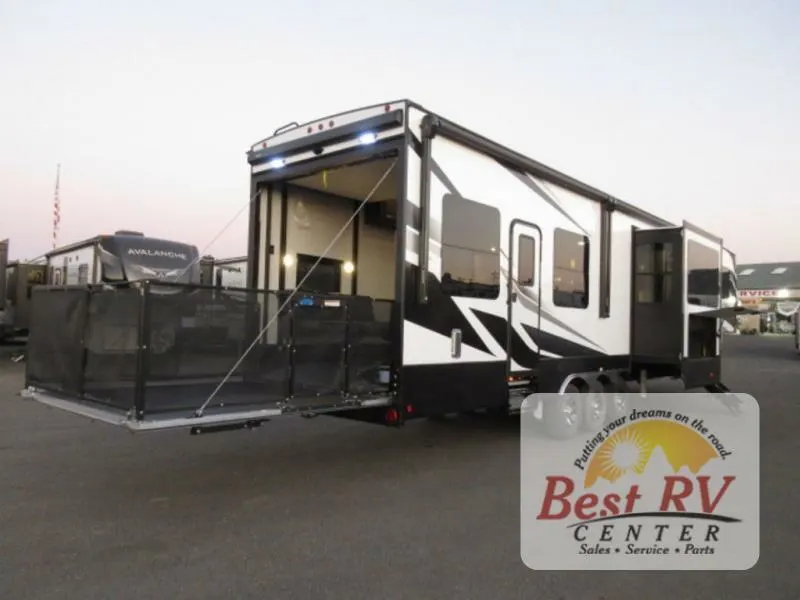 Rear view of the New 2022 Dutchmen Rv Voltage 4135 Fifth Wheel Toy Hauler RV.