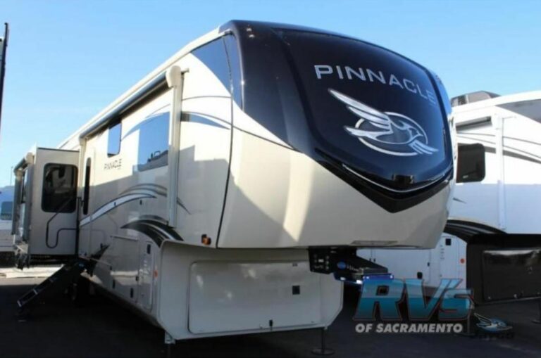 New 2022 Jayco Pinnacle 36KPTS Fifth Wheel RV (Floor Plan)