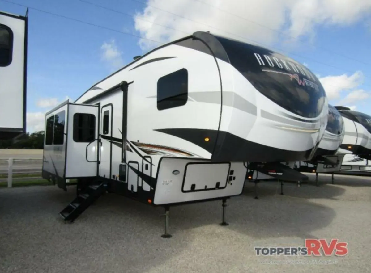 New 2022 Forest River Rockwood Ultra Lite FW 2892RB Fifth Wheel RV