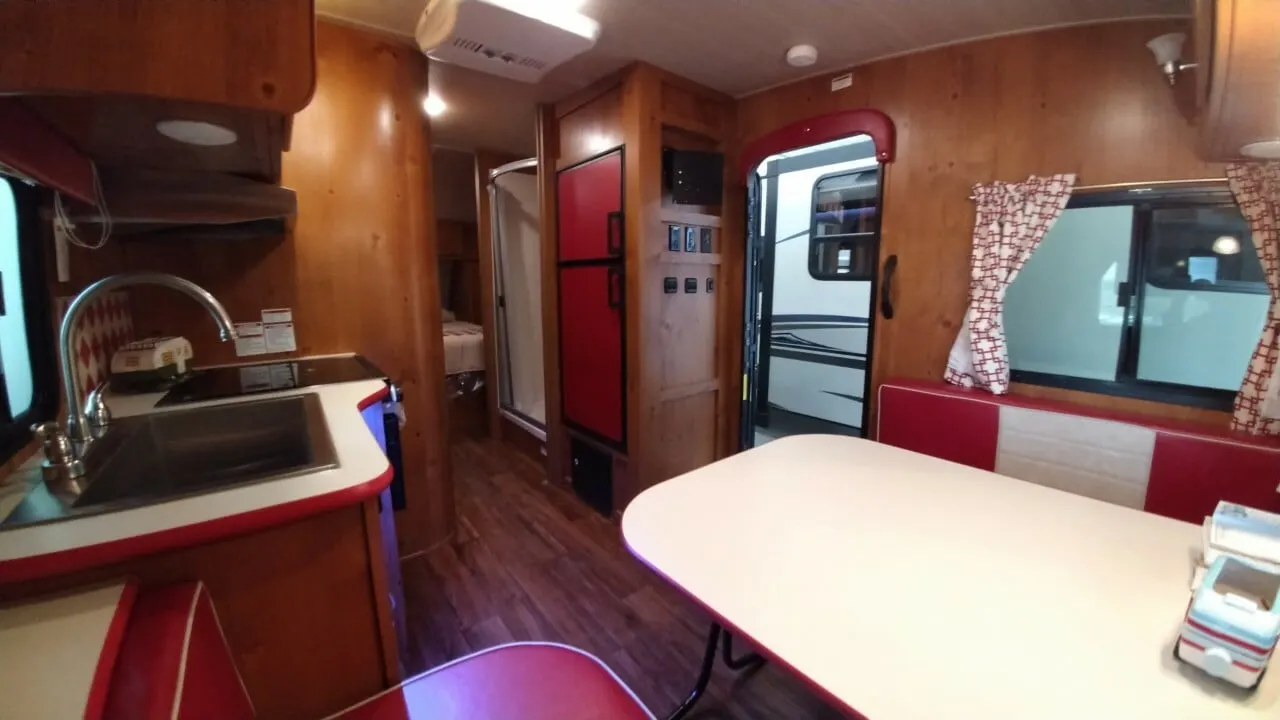 Interior of the New 2024 Gulf Stream VINTAGE CRUISER 19ERD Travel Trailer RV.