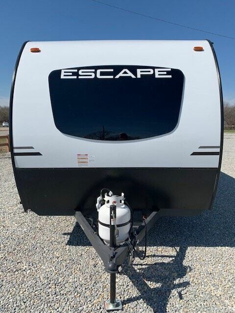 Front view of the New 2022 Kz Rv Escape 17 HATCH Travel Trailer RV.