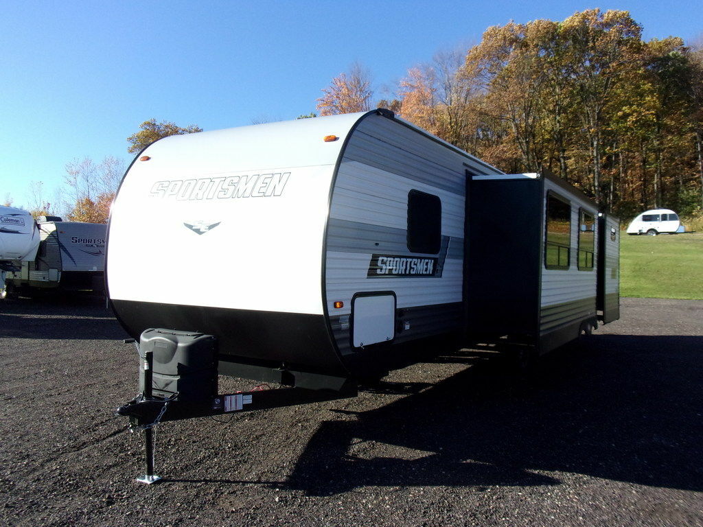 Side view of the RVF with slide outs.