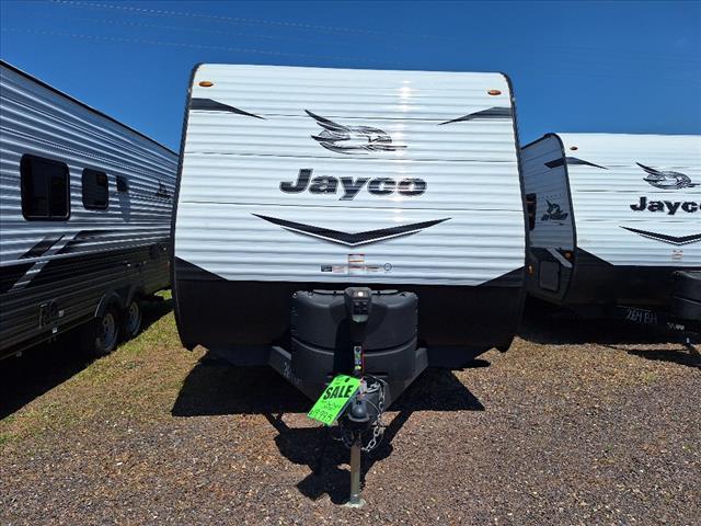 Front view of the New 2022 Jayco Jay Flight SLX 8 264BH Travel Trailer RV.