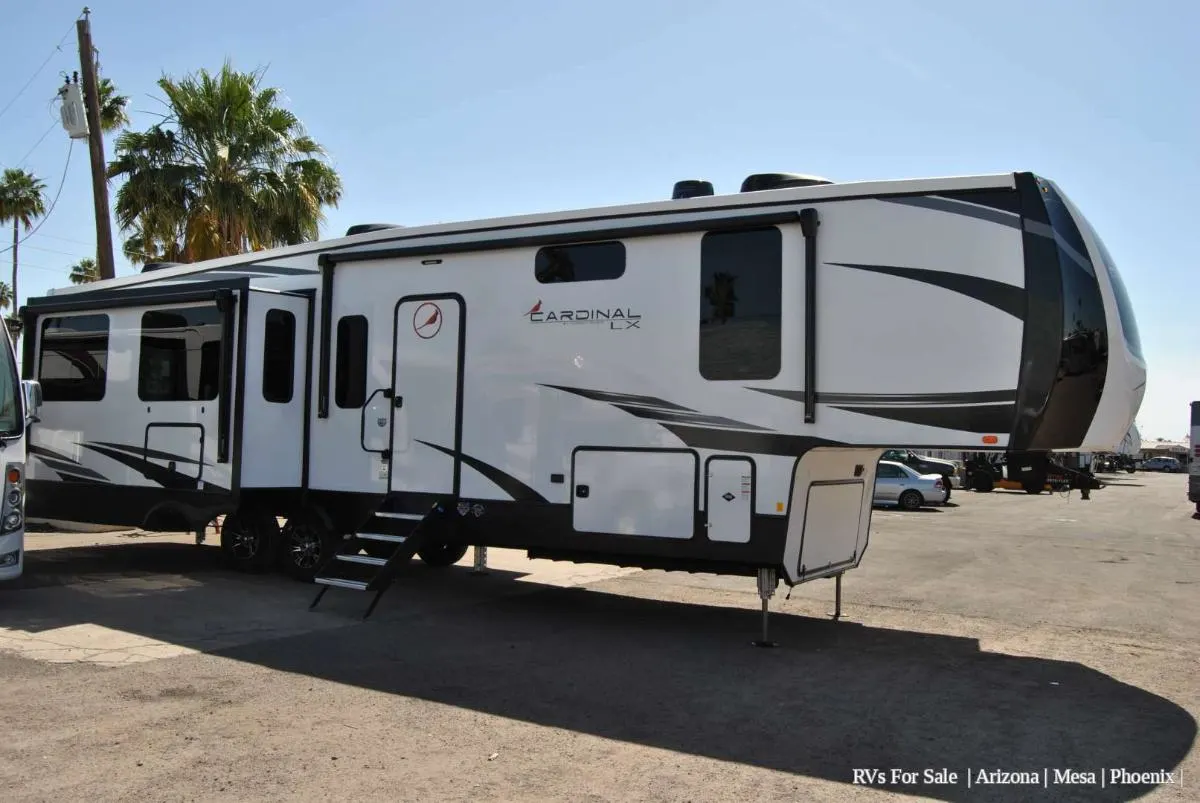 Side view of the New 2022 Cardinal Luxury 360RLX Fifth Wheel RV.