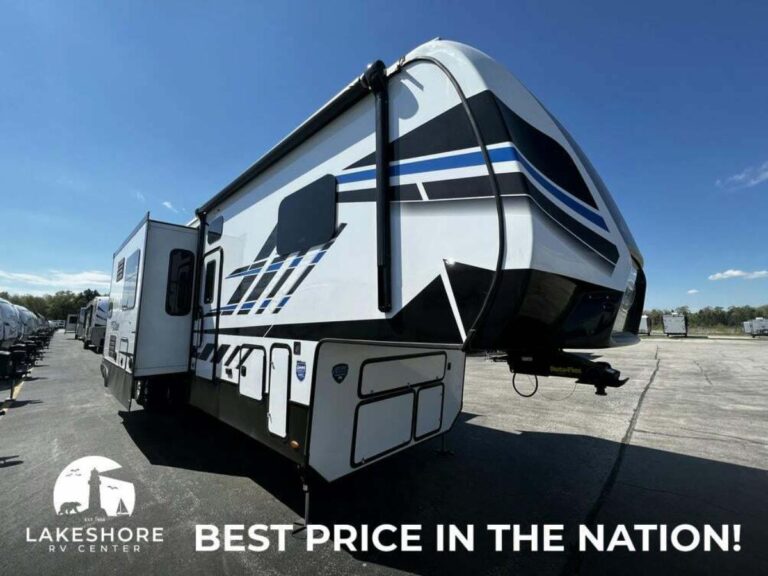 New 2022 Keystone Fuzion 430 Toy Hauler RV (Floor Plan)