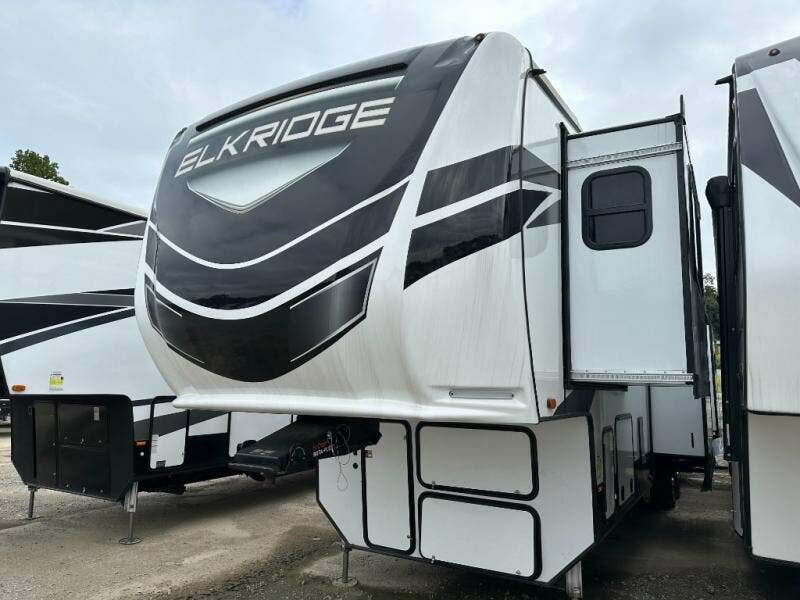 Front view of the RV with a slide out.