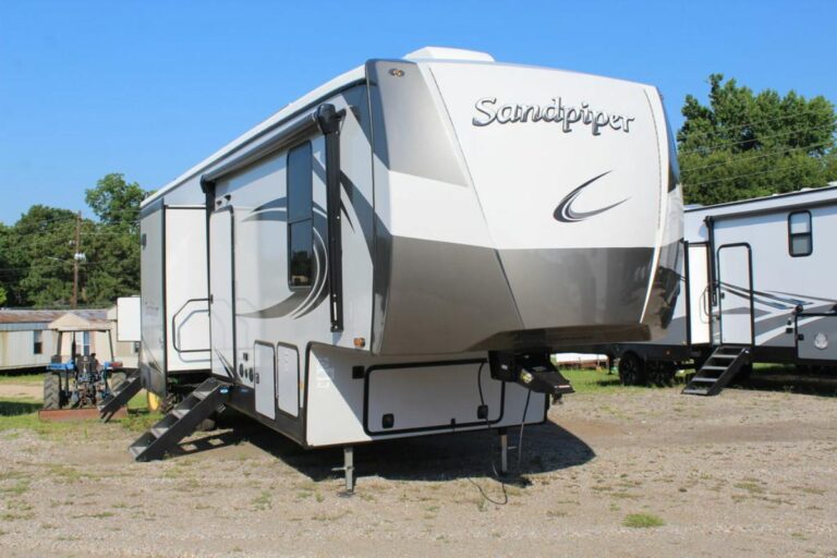 New 2022 Forest River Sandpiper 3440BH Fifth Wheel RV (Floor Plan)