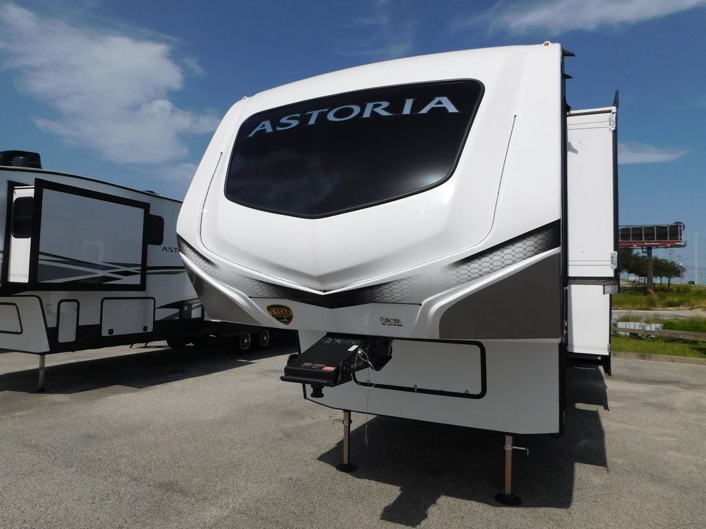 Front view of the New 2022 Dutchmen Astoria 1500 3343BHF Fifth Wheel RV.