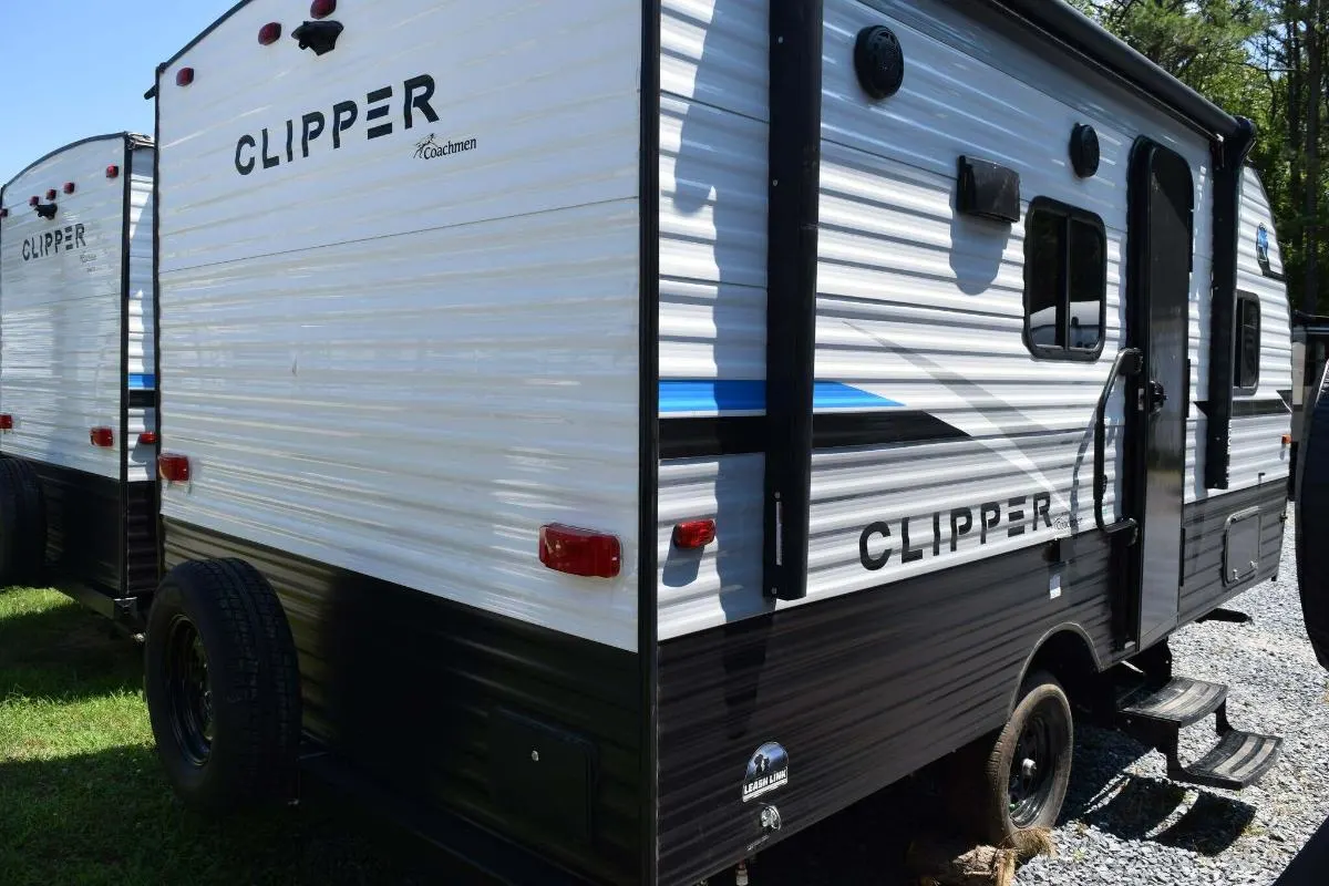 Side view of the New 2022 Coachmen Clipper Ultra-Lite 162RBU Travel Trailer RV.