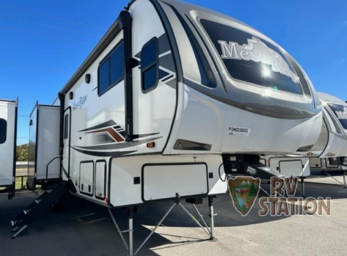 New 2022 Highland Ridge Rv Mesa Ridge XLT MF364BHS Fifth Wheel RV