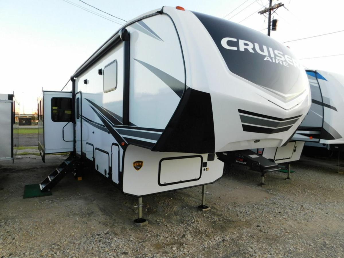 New 2022 Crossroads Cruiser Aire CR31SI Fifth Wheel RV