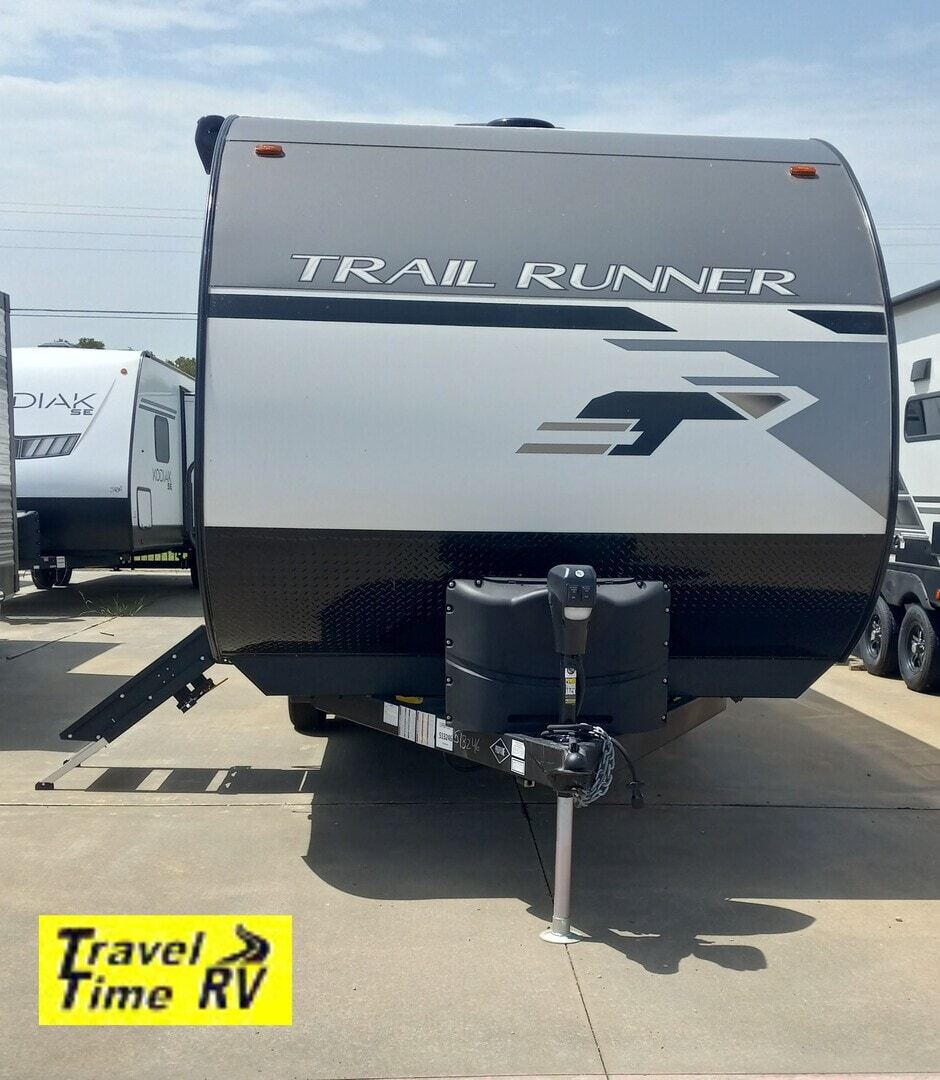 Front view of the New 2022 Heartland Trail Runner TR 199 BHSS Travel Trailer RV.