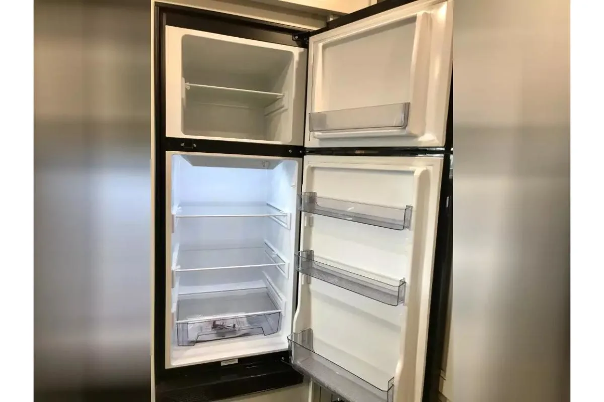 Fridge