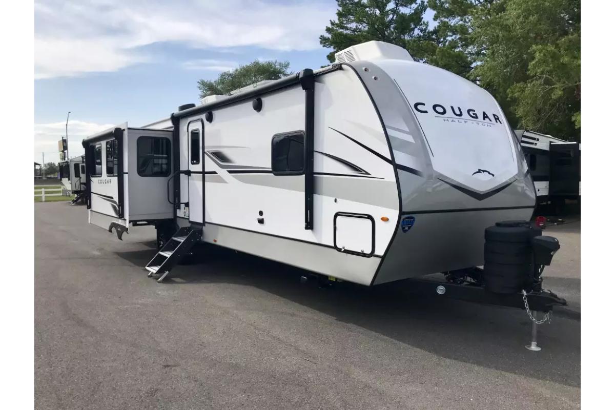 New 2024 Keystone Travel Trailer RV Cougar 33RLI 