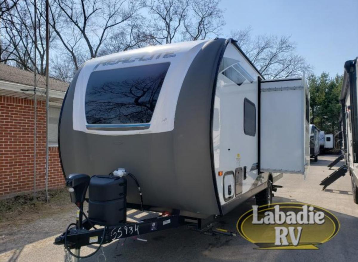 New 2022 Palomino Real-Lite Mini RL186 Travel Trailer RV