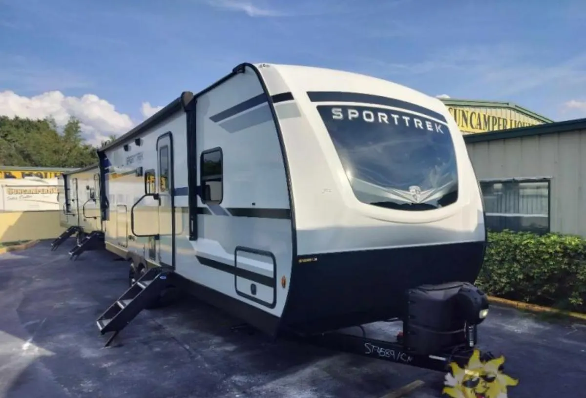 New 2022 Venture Rv SportTrek ST271VMB Travel Trailer RV