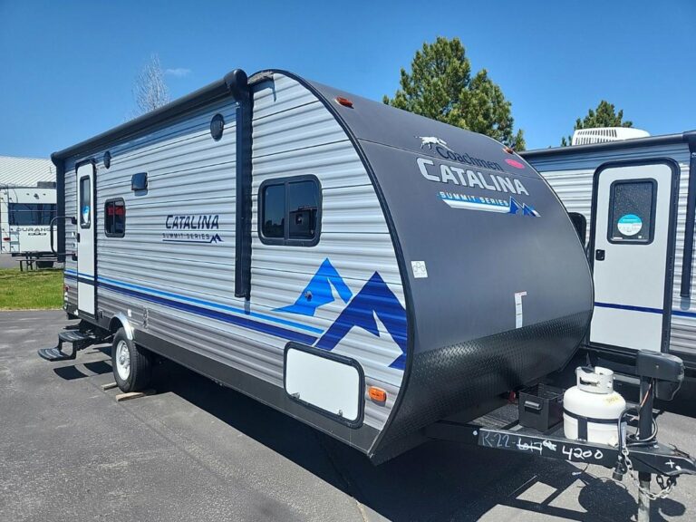 New 2022 Coachmen Catalina Summit Series 7 184FQS Travel Trailer RV (Floor Plan)