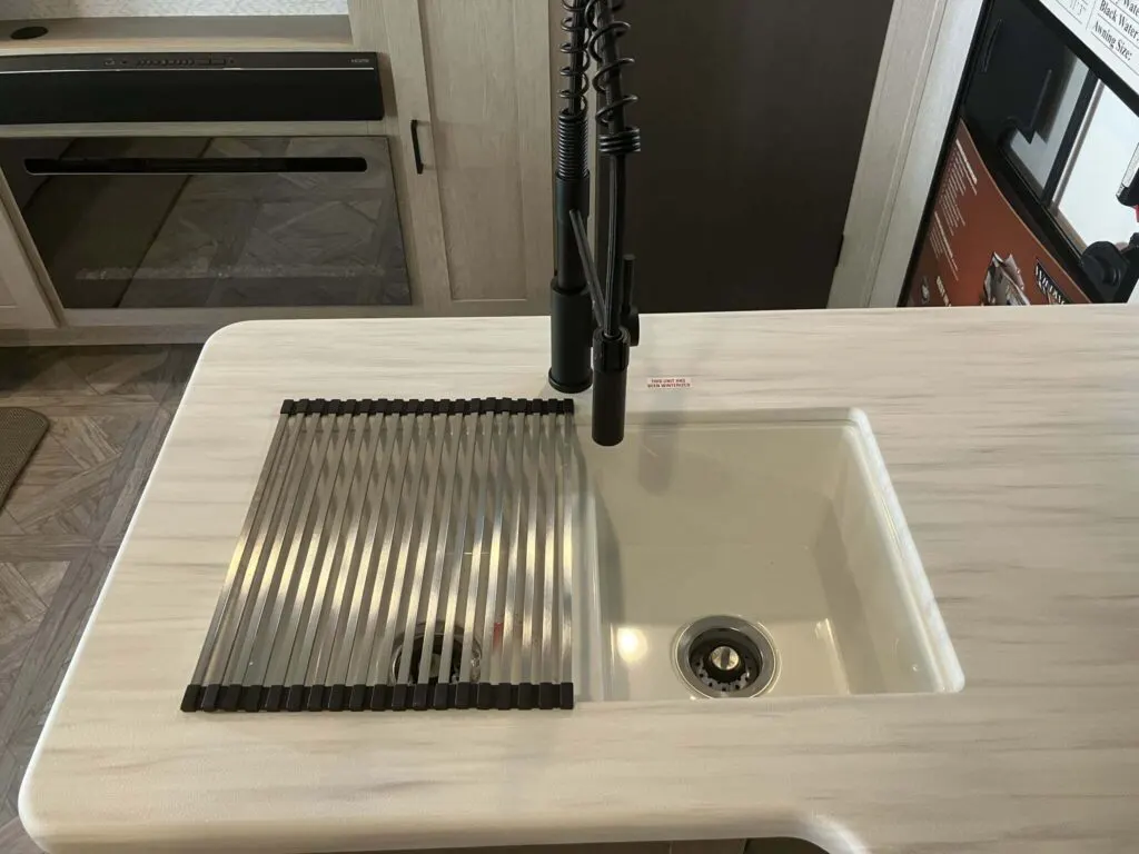 Kitchen sink