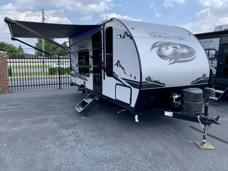 New 2022 Forest River Cherokee Wolf Pup 16FQ Black Label Travel Trailer RV (Floor Plan)