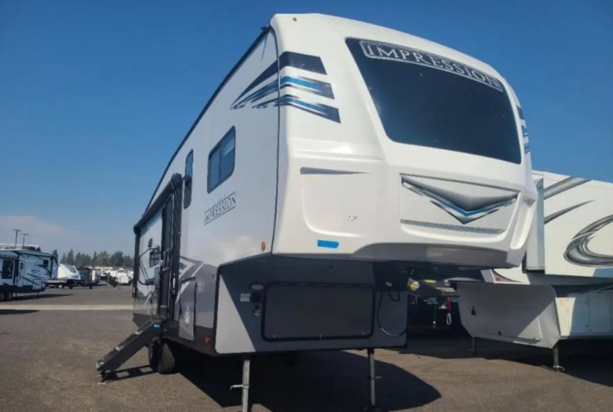 New 2022 Forest River IMPRESSION 240RE Fifth Wheel RV