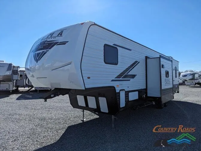 Side view of the New 2024 Palomino PUMA UNLEASHED 383DSS Fifth Wheel Toy Hauler RV.