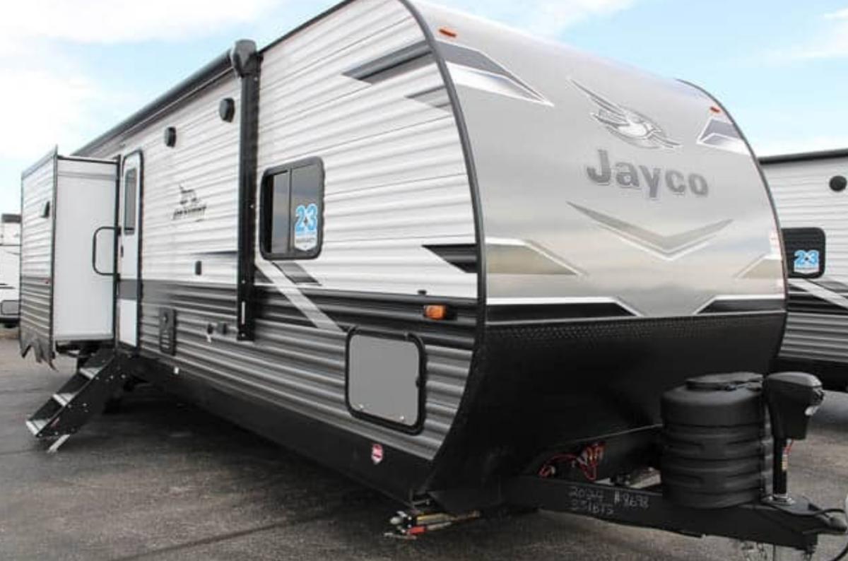 New 2024 Jayco JAY FLIGHT 331BTS Travel Trailer RV