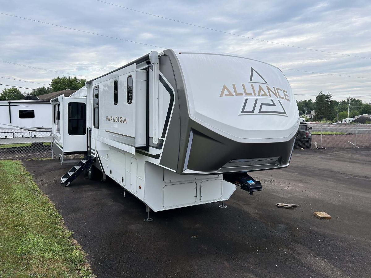 Front view of the New 2024 Alliance RV Paradigm 370FB Fifth Wheel RV.