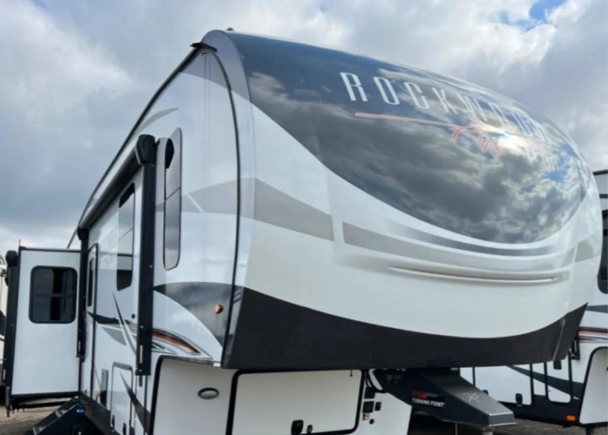 New 2022 Forest River RV Rockwood Ultra Lite 2887MB Fifth Wheel RV