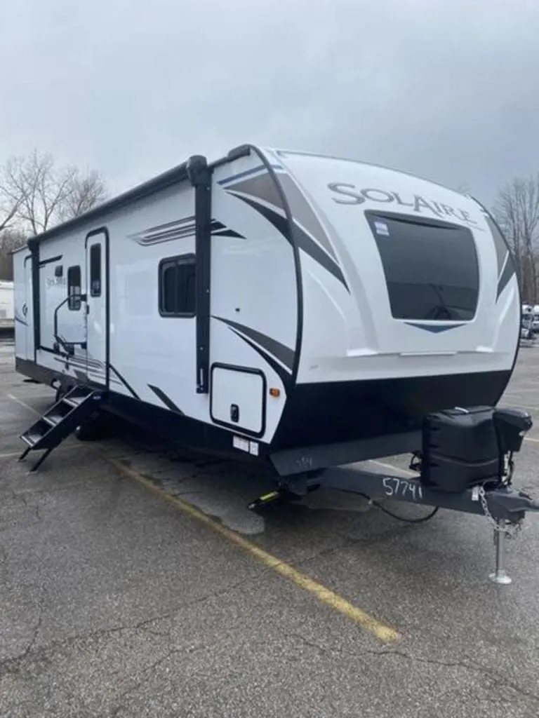 Front view of the New 2022 Palomino SolAire Ultra Lite 294DBHS Travel Trailer RV.