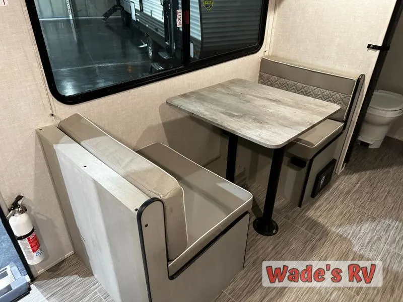 Dinette with leather seats.