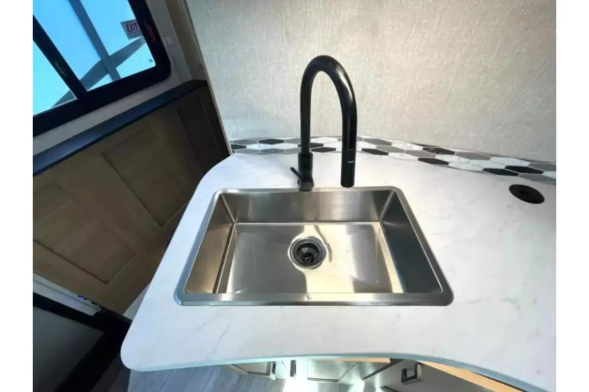 Kitchen sink