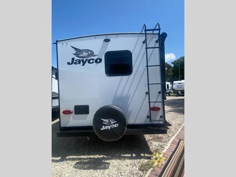 Rear view of the New 2022 Jayco Jay Feather 22RB Travel Trailer RV.