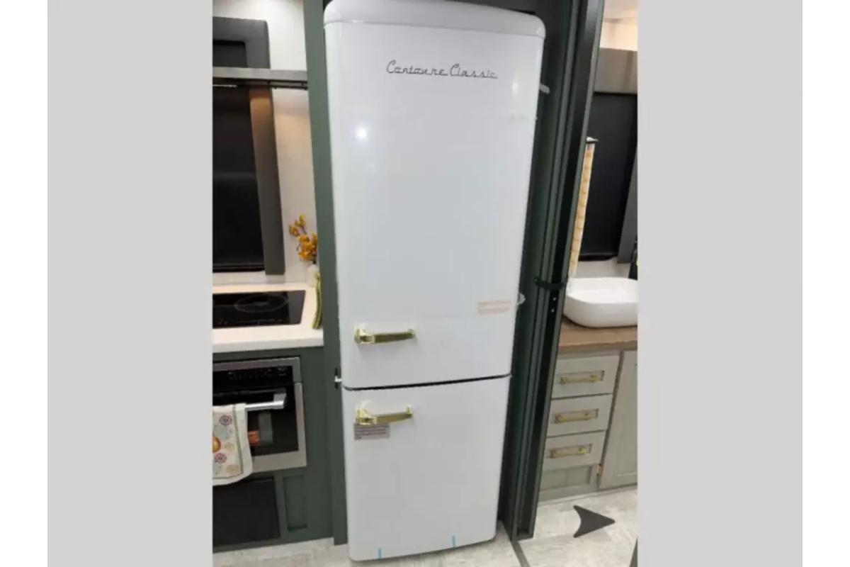 Fridge